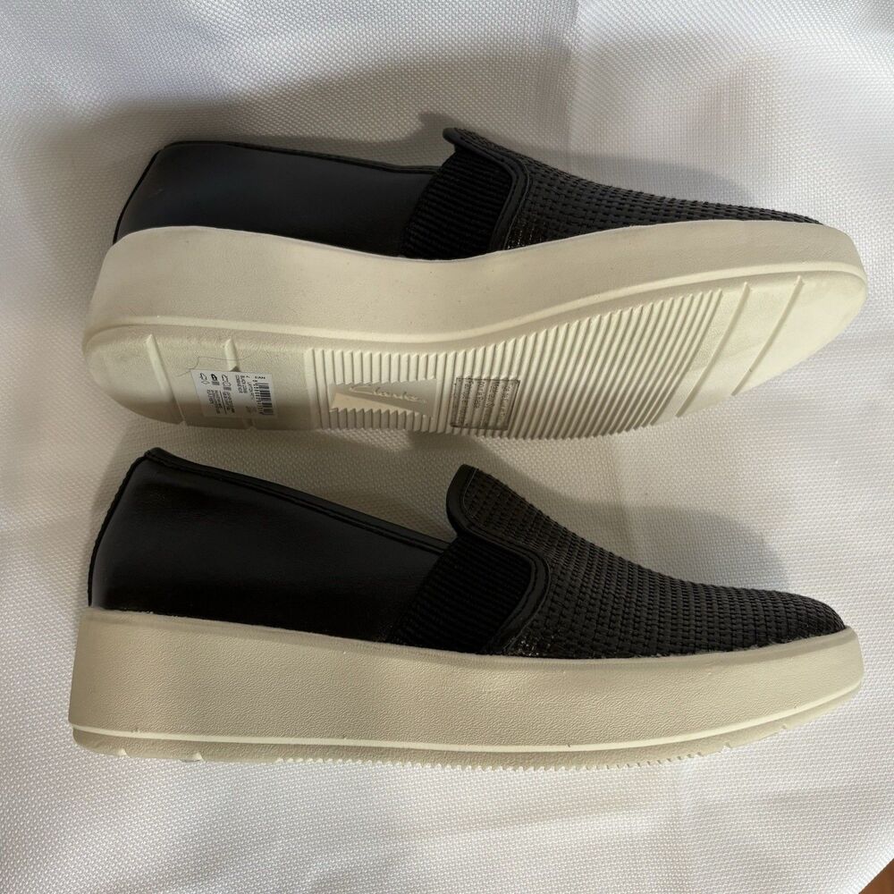 Clarks Women's Slip On Sneaker Layton Petal‎ Size 8.5 Medium Black Combi - Picture 5 of 16